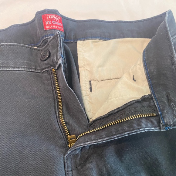 Levis XX Chino Relaxed Taper Size Medium Color Black - Picture 3 of 6